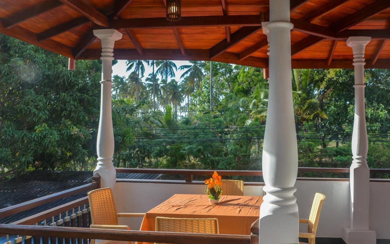 Janu Homestay Tangalle Exterior foto